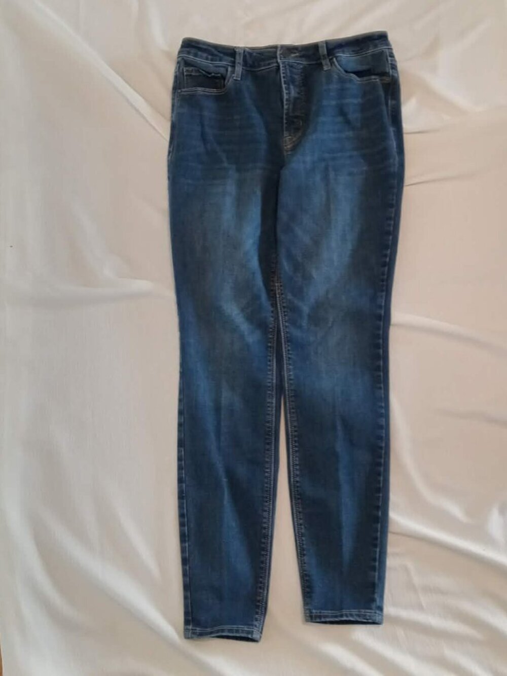 The perfect Old Navy blue jeans size 10